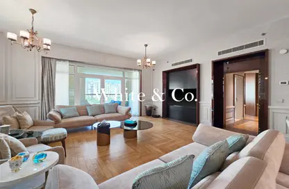 Apartment - 3 Bedrooms - 4 Bathrooms for sale in Al Sultana - Shoreline Apartments - Palm Jumeirah - Dubai