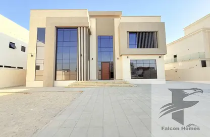 Villa - 4 Bedrooms - 5 Bathrooms for rent in Wadi Alshabak - Dubai