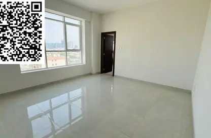 شقة - 2 غرف نوم - 3 حمامات للايجار في مساكن كورنيش عجمان - طريق كورنيش عجمان - عجمان