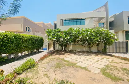 Villa - 6 Bedrooms - 6 Bathrooms for rent in Al Nahyan - Abu Dhabi