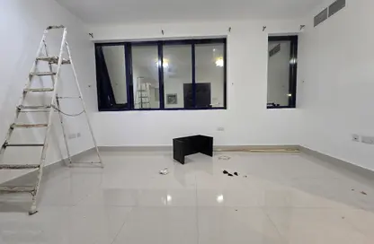 Apartment - 1 Bedroom - 1 Bathroom for rent in Delma Street - Al Mushrif - Abu Dhabi