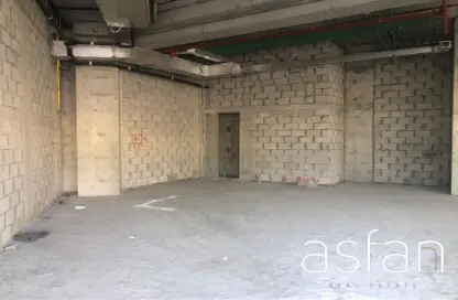 Show Room - Studio for rent in Ras Al Khor - Dubai