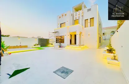 فيلا - 5 غرف نوم - 7 حمامات للبيع في 1 المويهات - المويهات - عجمان