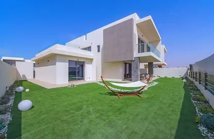 Villa - 4 Bedrooms - 5 Bathrooms for sale in Redwoods - Yas Acres - Yas Island - Abu Dhabi