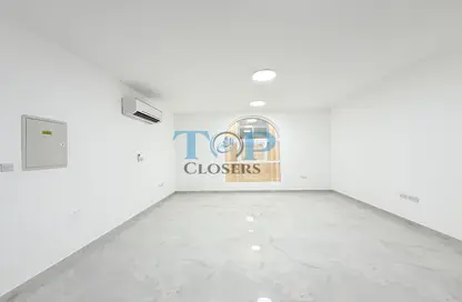 شقة - غرفة نوم - 2 حمامات للايجار في العامريه - الجيمي - العين