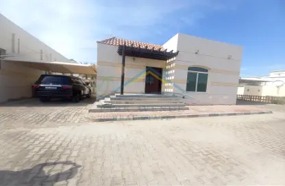 Outdoor House image for: Villa - 3 Bedrooms - 3 Bathrooms for rent in Mohamed Bin Zayed City - Abu Dhabi, Image 1