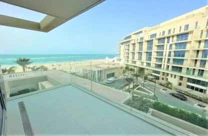 Balcony image for: Apartment - 2 Bedrooms - 3 Bathrooms for sale in Mamsha Al Saadiyat - Saadiyat Cultural District - Saadiyat Island - Abu Dhabi, Image 1