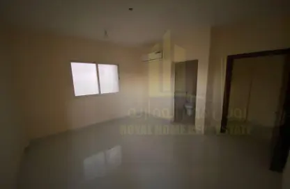 Apartment - 2 Bedrooms - 3 Bathrooms for rent in Al Jurf Industrial 3 - Al Jurf Industrial - Ajman
