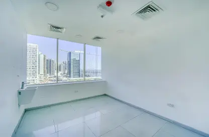 مكتب - استوديو - 2 حمامات للايجار في كابيتال جولدن تاور - الخليج التجاري - دبي