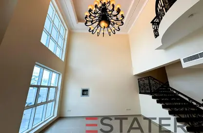 فيلا - 3 غرف نوم - 4 حمامات للايجار في الضاحية 13 - قرية الجميرا سركل - دبي فيلا - 3 غرف نوم - 4 حمامات للايجار في الضاحية 13 - قرية الجميرا سركل - دبي