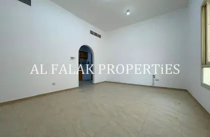 Apartment - Studio - 1 Bathroom for rent in Mohamed Bin Zayed City - Abu Dhabi