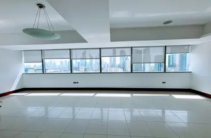 Apartment - 2 Bedrooms - 2 Bathrooms for rent in Jumeirah Living - World Trade Centre Residence - World Trade Center - Dubai