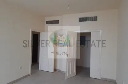 Empty Room image for: Apartment - 2 Bedrooms - 2 Bathrooms for rent in Al Mushrif - Abu Dhabi, Image 1