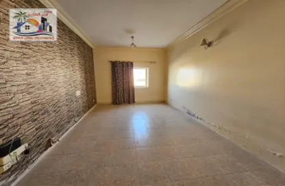 Apartment - 1 Bedroom - 1 Bathroom for rent in Al Anwar Tower - Al Khan Lagoon - Al Khan - Sharjah