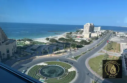 شقة - غرفة نوم - 2 حمامات للايجار في برج الكورنيش - طريق كورنيش عجمان - عجمان
