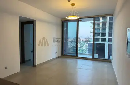 شقة - 2 غرف نوم - 3 حمامات للايجار في بلوبيل ريزيدنس - منطقة 11 - قرية الجميرا سركل - دبي