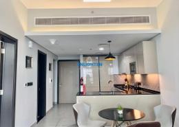 صورةمطبخ لـ: شقة - 1 غرفة نوم - 2 حمامات للكراء في برج ريجيل - قرية الجميرا سركل - دبي, صورة 1