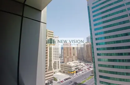 شقة - غرفة نوم - 2 حمامات للايجار في شارع التعاون - التعاون - الشارقة