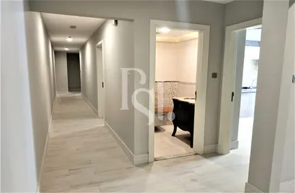 Apartment - 3 Bedrooms - 4 Bathrooms for rent in Dana Al Garhoud - Al Garhoud - Dubai
