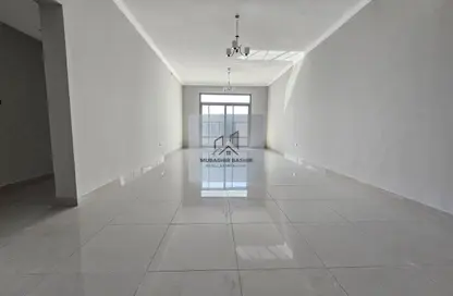 Apartment - 2 Bedrooms - 3 Bathrooms for rent in Al Khan Lagoon Tower - Al Khan Lagoon - Al Khan - Sharjah