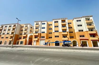 Apartment - 2 Bedrooms - 4 Bathrooms for rent in Al Neem Residence - Rawdhat Abu Dhabi - Abu Dhabi