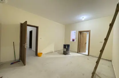 Apartment - 1 Bedroom - 1 Bathroom for rent in Shakhbout City - Abu Dhabi