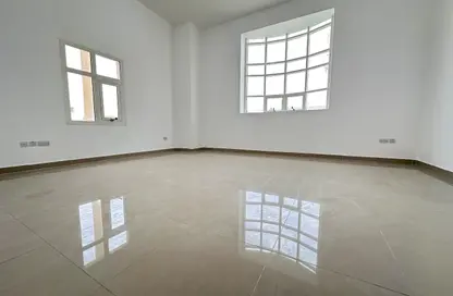 شقة - 1 حمام للايجار في مدينة الرياض - أبوظبي