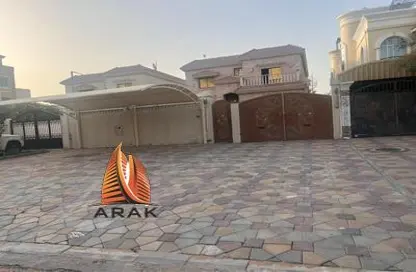 فيلا - 5 غرف نوم - 6 حمامات للايجار في 1 المويهات - المويهات - عجمان