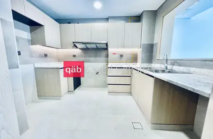 Apartment - 2 Bedrooms - 3 Bathrooms for rent in Al Awadhi Res 2 - Al Satwa - Dubai