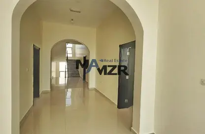 Villa - 5 Bedrooms - 7 Bathrooms for rent in Shakhbout City - Abu Dhabi
