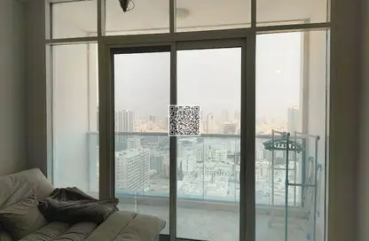 Apartment - 2 Bedrooms - 2 Bathrooms for sale in Oasis Tower - Al Rashidiya 1 - Al Rashidiya - Ajman