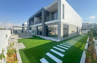 Townhouse - 5 Bedrooms - 6 Bathrooms for rent in The Pulse Beachfront 3 - The Pulse - Dubai South (Dubai World Central) - Dubai