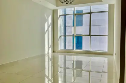 Apartment - 2 Bedrooms - 3 Bathrooms for rent in Pearl Tower - Al Khan - Sharjah