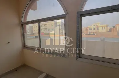 شقة - غرفة نوم - 2 حمامات للايجار في فلل الروضة 2 - 2  الروضة - الروضة - عجمان