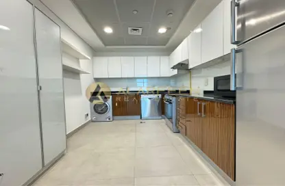 Kitchen image for: Apartment - 2 Bedrooms - 3 Bathrooms for rent in Marina Arcade Tower - Dubai Marina - Dubai, Image 1