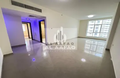 شقة - 2 غرف نوم - 2 حمامات للايجار في مبنى الزبيدي - التعاون - الشارقة