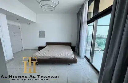 Apartment - Studio - 1 Bathroom for rent in The Square Tower - Jumeirah Village Circle - Dubai