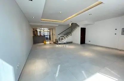 فيلا - 4 غرف نوم - 6 حمامات للايجار في فيلات كمفي - منطقة 11 - قرية الجميرا سركل - دبي فيلا - 4 غرف نوم - 6 حمامات للايجار في فيلات كمفي - منطقة 11 - قرية الجميرا سركل - دبي