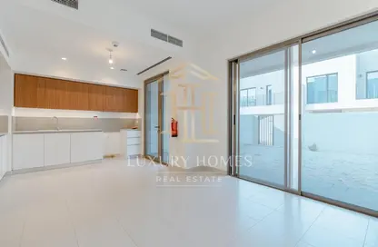 Empty Room image for: Townhouse - 3 Bedrooms - 3 Bathrooms for rent in Parkside 1 - EMAAR South - Dubai South (Dubai World Central) - Dubai, Image 1