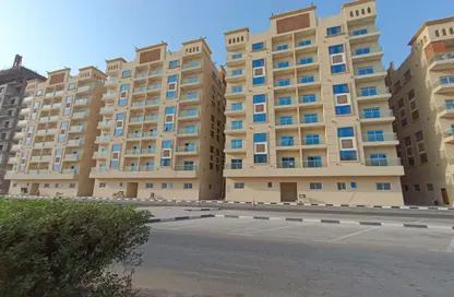 شقة - 2 غرف نوم - 3 حمامات للبيع في قرية الاميرة - الياسمين - عجمان