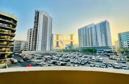 Apartment - 3 Bedrooms - 2 Bathrooms for rent in Silver Sands 1 - Mankhool - Bur Dubai - Dubai