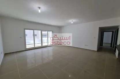 Apartment - 3 Bedrooms - 3 Bathrooms for rent in Tower 14 - Al Reef Downtown - Al Reef - Abu Dhabi