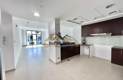 Apartment - 2 Bedrooms - 4 Bathrooms for rent in Dubai Wharf Tower 3 - Dubai Wharf - Al Jaddaf - Dubai