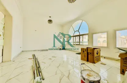Apartment - 4 Bedrooms - 4 Bathrooms for rent in Hadbat Al Zafranah - Muroor Area - Abu Dhabi