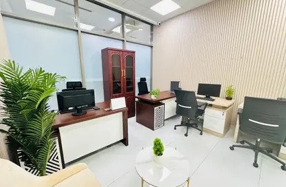Office Space - Studio - 1 Bathroom for rent in Red Avenue - Al Garhoud - Dubai