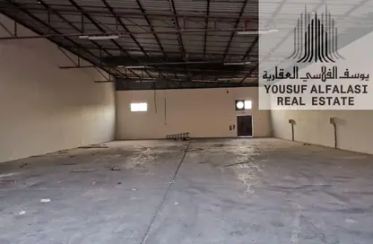 Warehouse - Studio - 2 Bathrooms for rent in Umm Al Thuoob - Umm Al Quwain