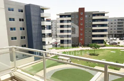 Apartment - 1 Bedroom - 2 Bathrooms for sale in Tower 17 - Al Reef Downtown - Al Reef - Abu Dhabi