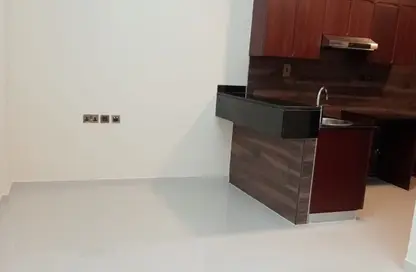 Apartment - Studio - 1 Bathroom for rent in Al Souk Al Kabeer - Bur Dubai - Dubai