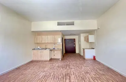 Apartment - Studio - 1 Bathroom for rent in The Square 2 - Muwaileh Commercial - Sharjah
