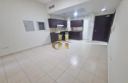 Apartment - 1 Bedroom - 2 Bathrooms for sale in Autumn 2 - Seasons Community - Jumeirah Village Circle - Dubai